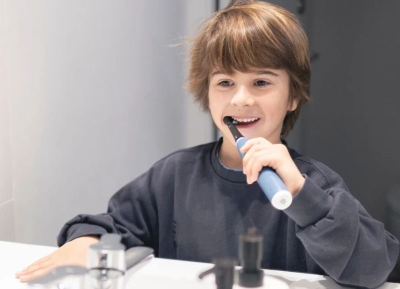 Cuidado dental para niños con revisiones y consejos de odontopediatría