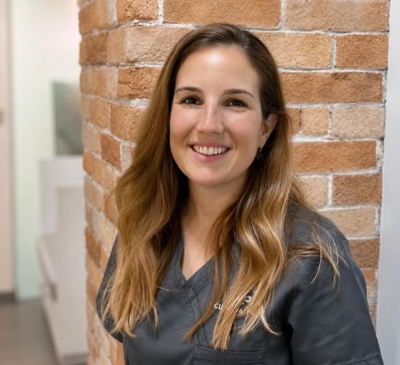 Implantóloga Ariadna Abella Pfaff Barcelona, Sarrià Sant Gervasi